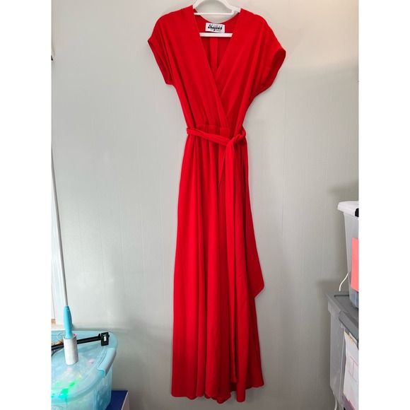 Meghan Los Angeles Dresses & Skirts - Meghan Los Angeles Size Medium Red Jasmine Wrap V-Neck Cap Sleeve Long Dress